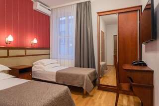 Отель Hotel Villa Wesset Пярну Двухместный номер с 1 кроватью или 2 отдельными кроватями-16
